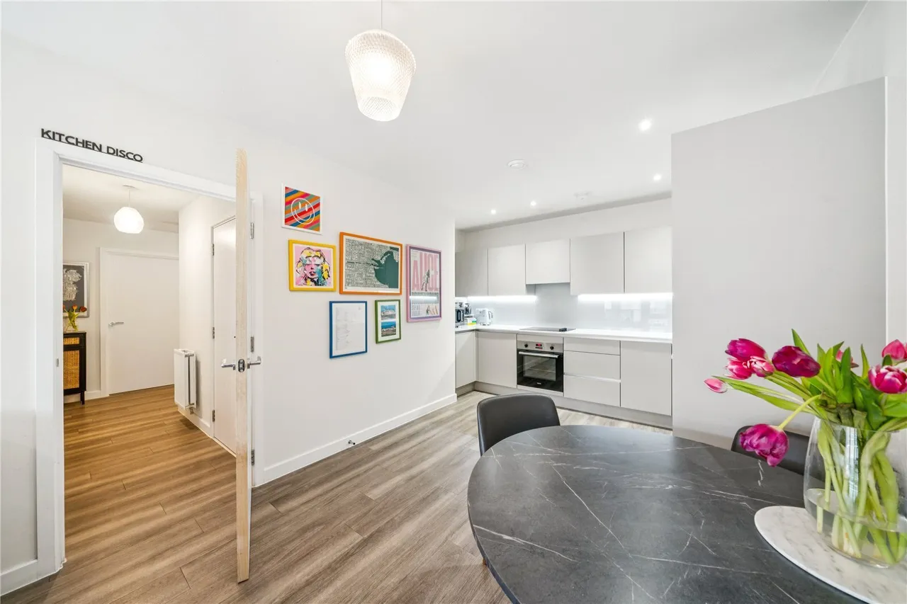 Springfield Drive, London, SW17, photo 3
