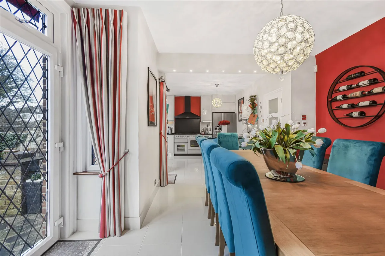 Belmont Avenue, Cockfosters, EN4 9JP, photo 5
