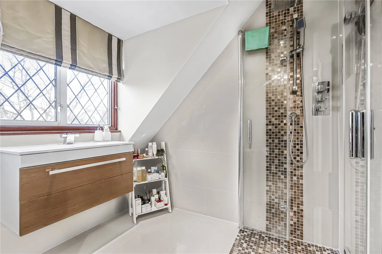 Belmont Avenue, Cockfosters, EN4 9JP, photo 17