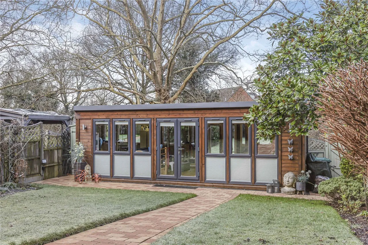Belmont Avenue, Cockfosters, EN4 9JP, photo 24