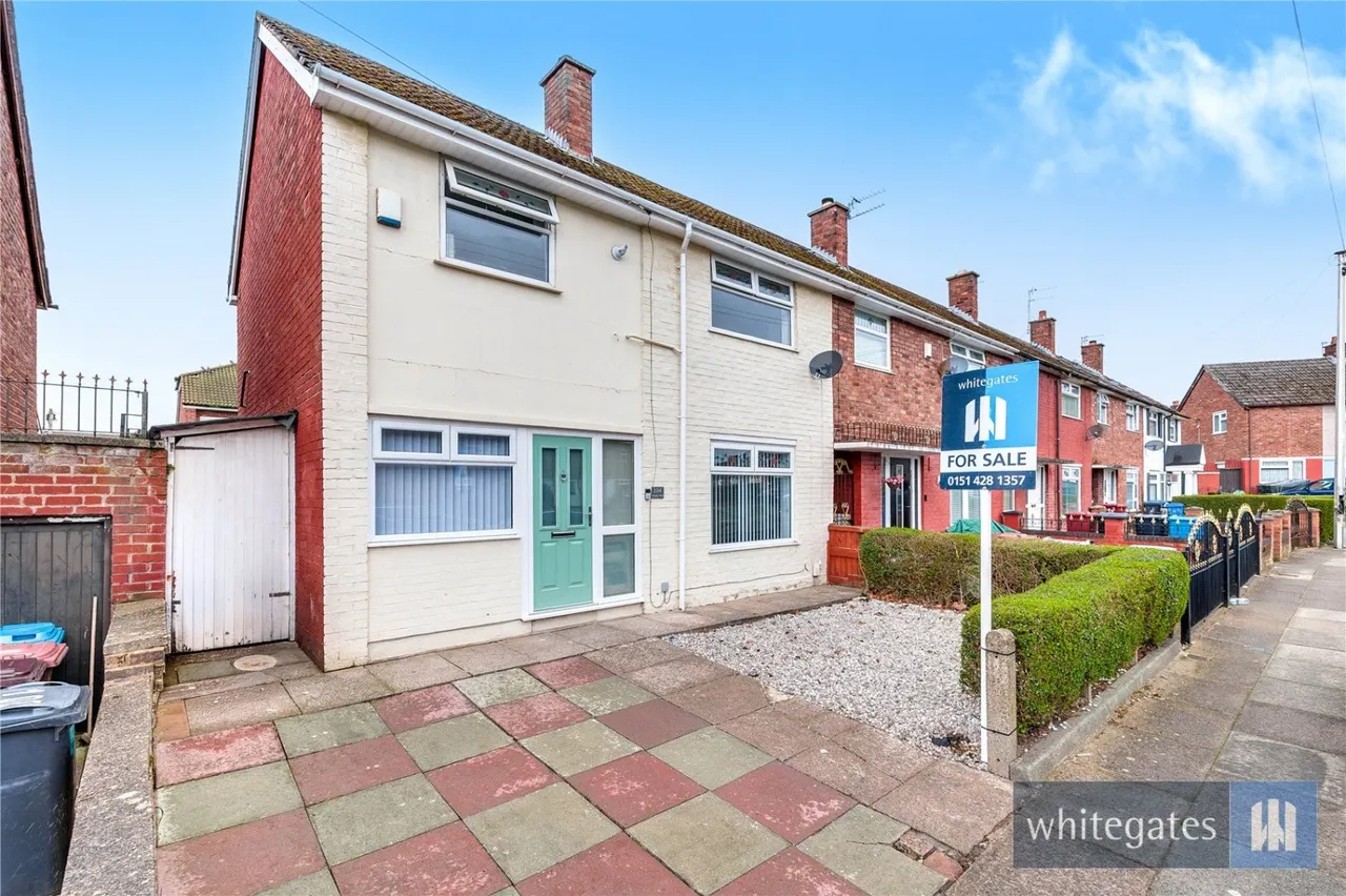 3 bed house for sale, Honey Hall Road, Halewood, L26