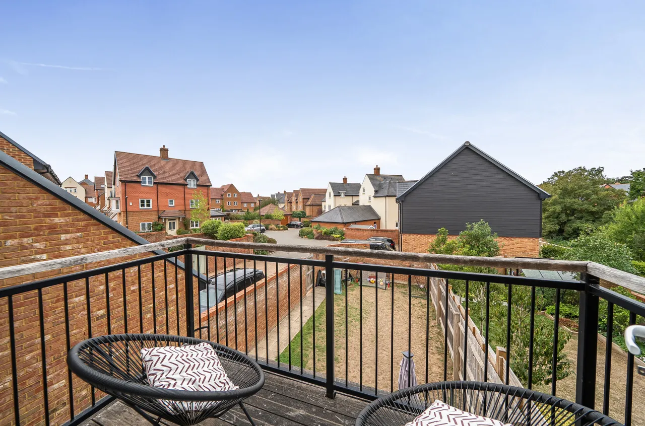 Littlewood Place, Warfield, Bracknell, Berkshire, RG42 6DL, photo 7