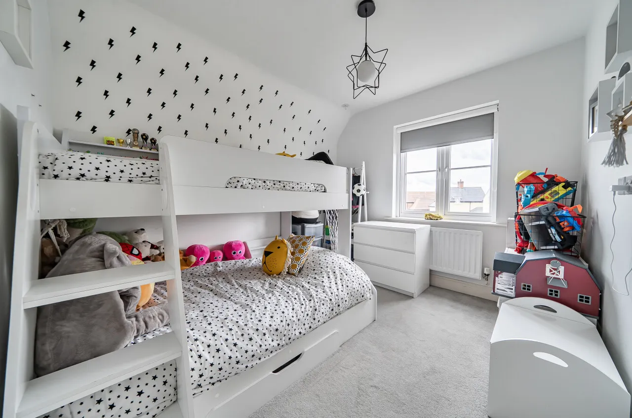 Littlewood Place, Warfield, Bracknell, Berkshire, RG42 6DL, photo 10