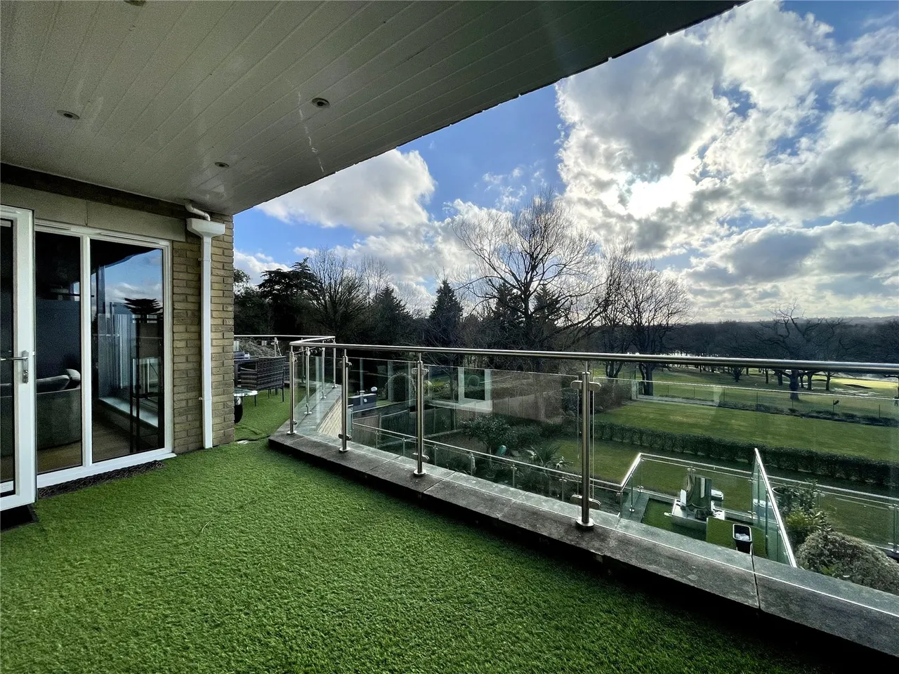 Murano House, 389 Cockfosters Road, Hadley Wood, Hertfordshire, EN4 0JS, photo 9