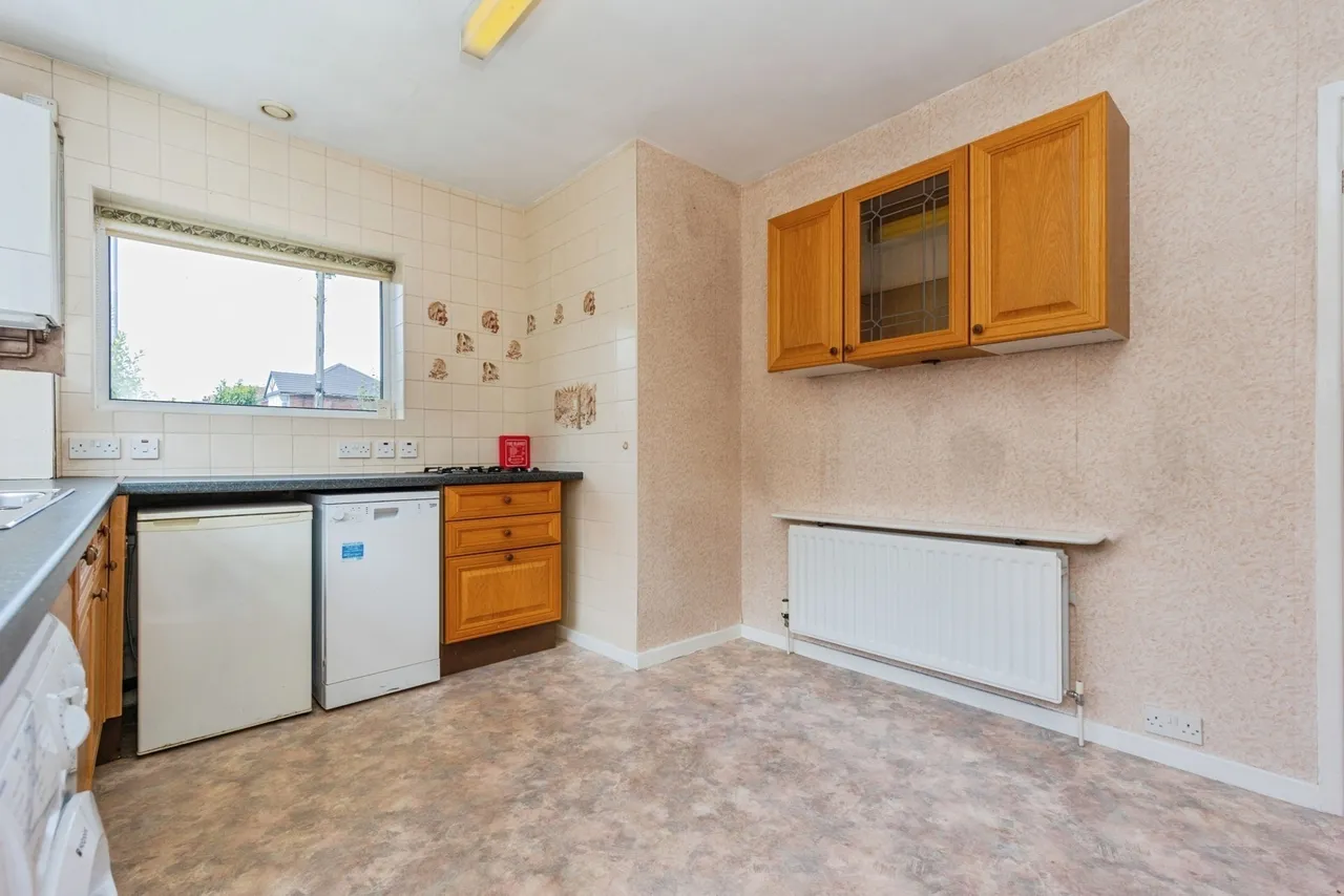 Penryn Avenue, Sale, Greater Manchester, M33, photo 7