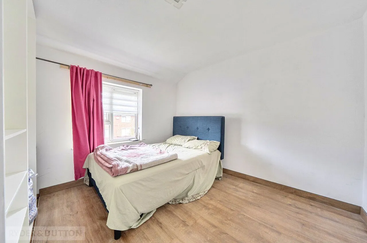 Buxton Crescent, Turfhill, OL16, photo 14