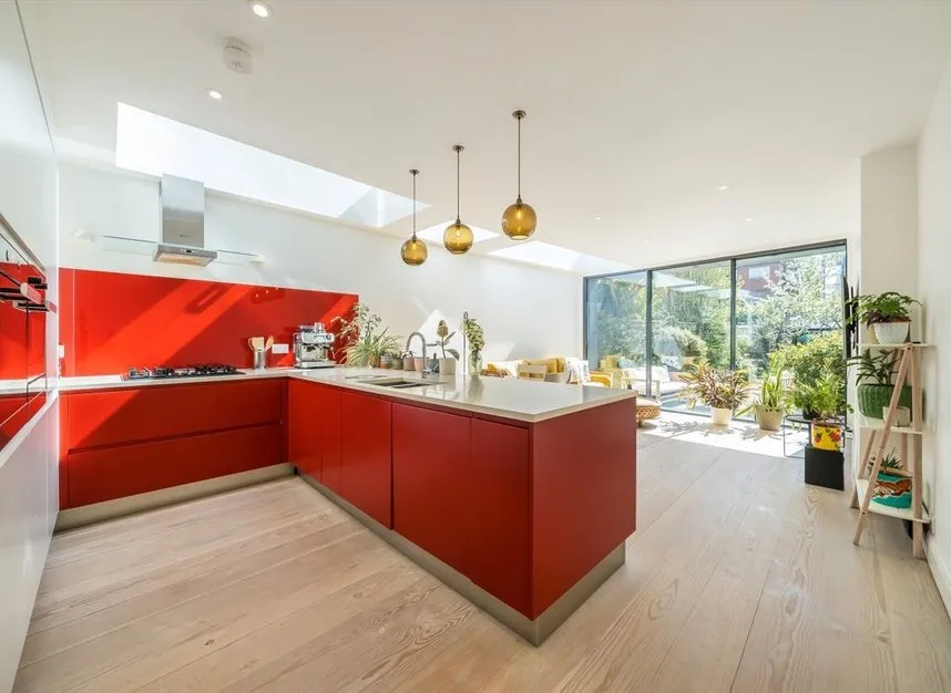 3 bed house for sale — Albion Road, Twickenham, TW2