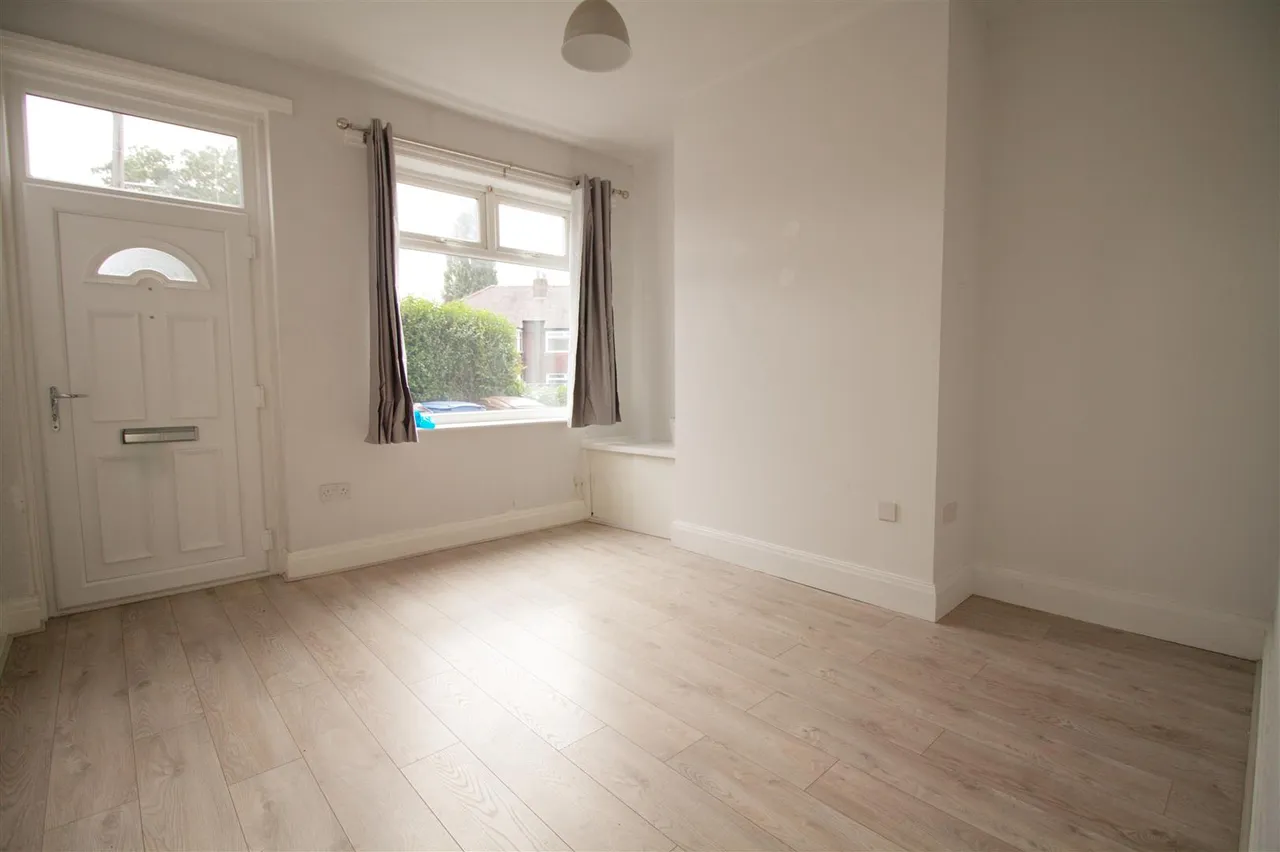 Vernon Road, Bredbury, photo 10