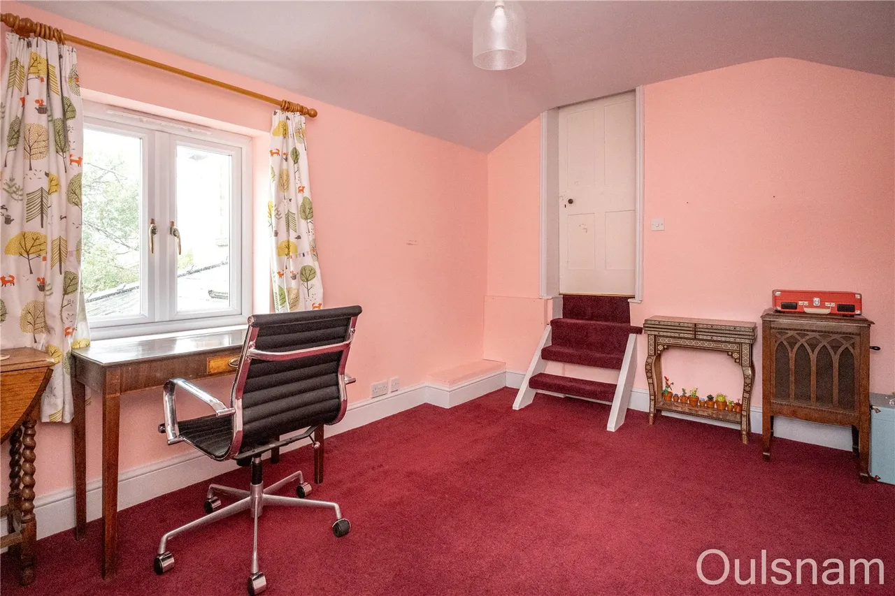 South Crescent, Bromsgrove, Worcestershire, B60 2DG, photo 19
