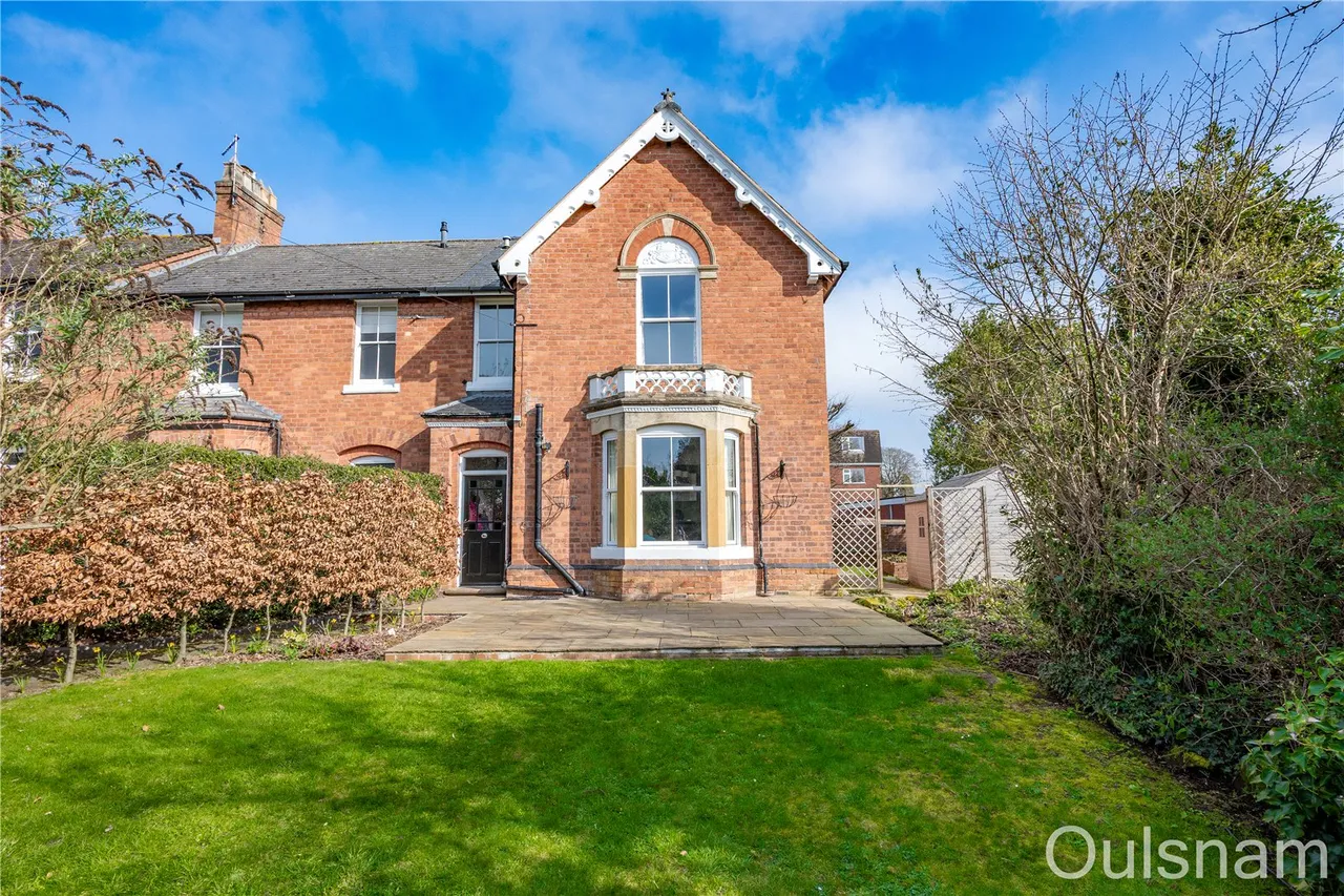 South Crescent, Bromsgrove, Worcestershire, B60 2DG, photo 24
