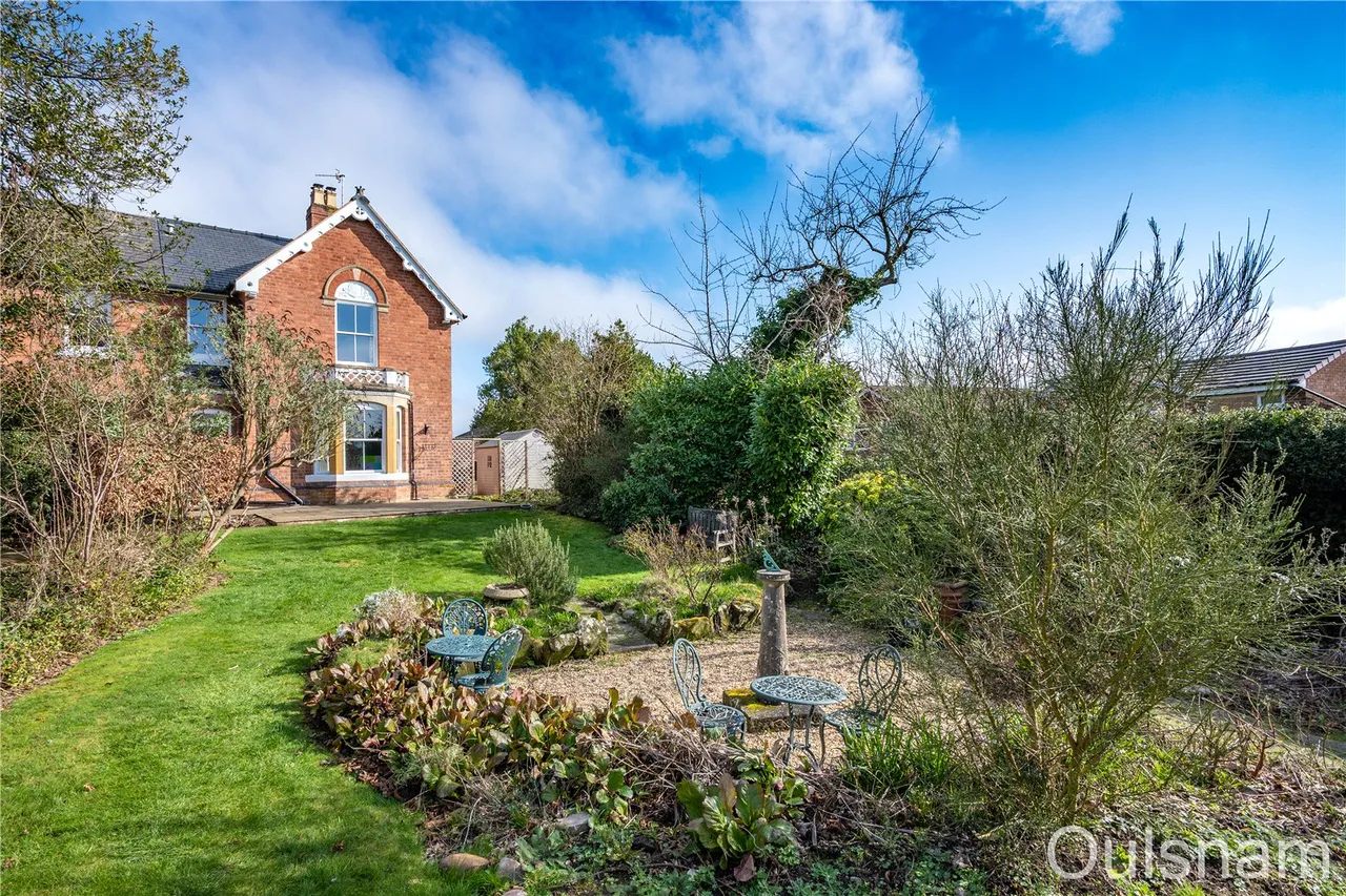 South Crescent, Bromsgrove, Worcestershire, B60 2DG, photo 22