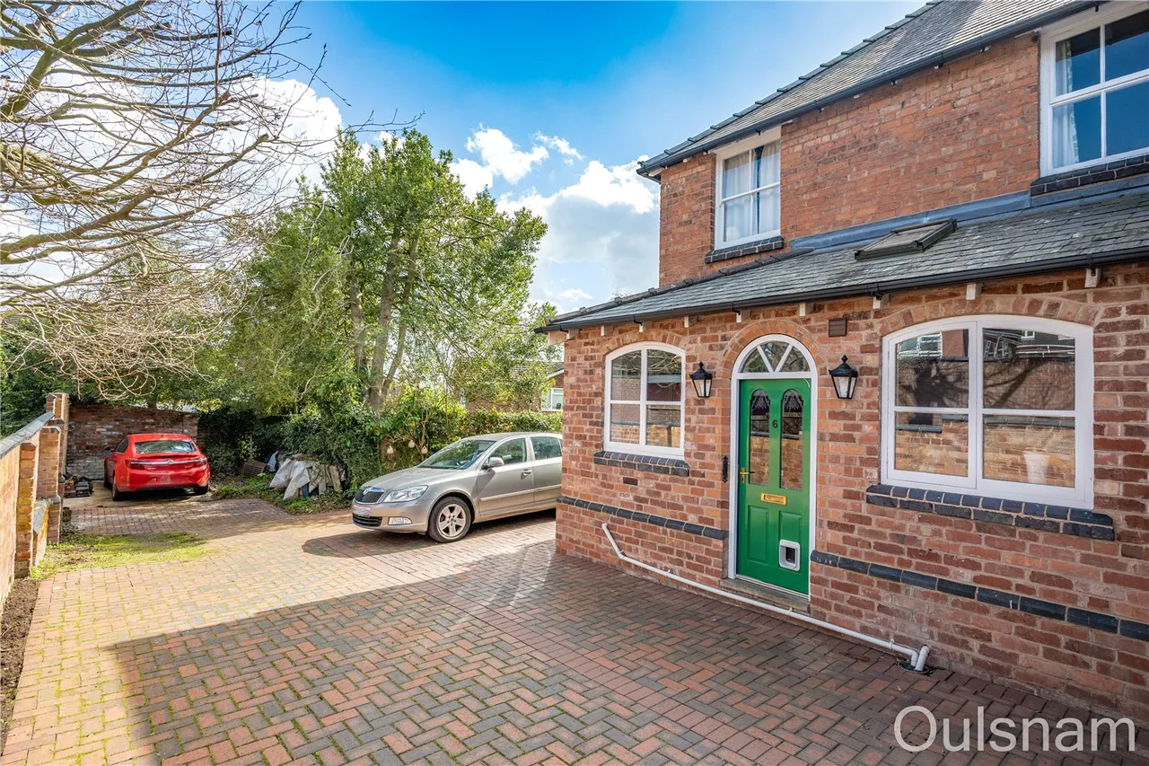 3 bed house for sale — South Crescent, Bromsgrove, Worcestershire, B60 2DG