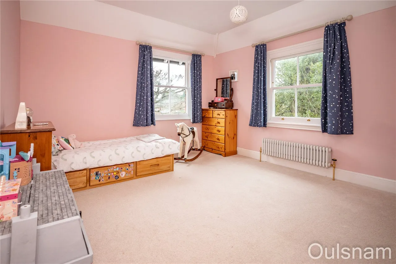 South Crescent, Bromsgrove, Worcestershire, B60 2DG, photo 17