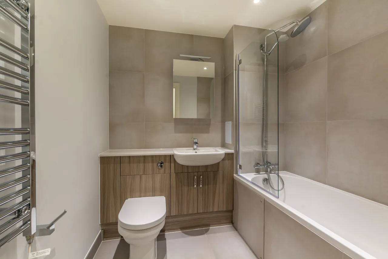 London, NW6, photo 6