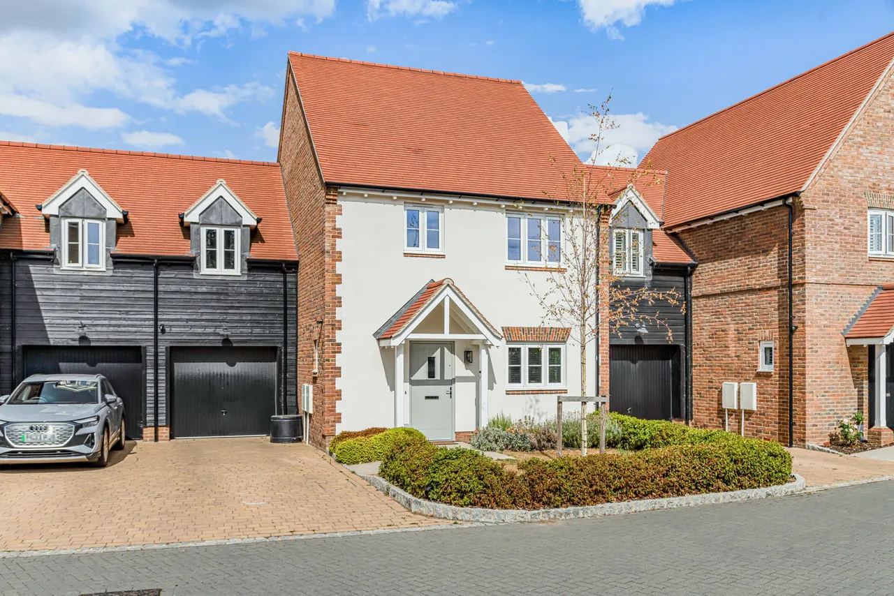 4 bed house for sale, Ickford, HP18