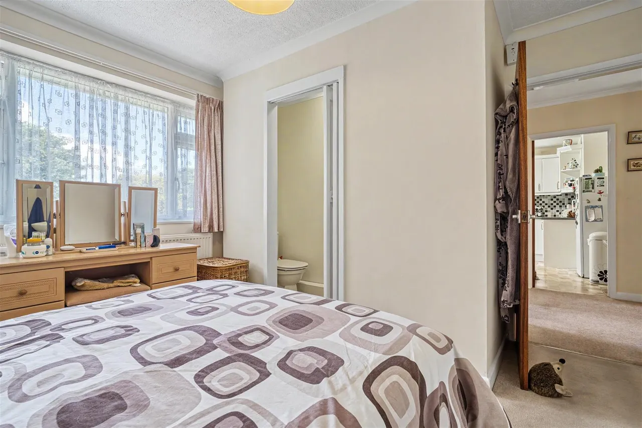 Limekiln Lane, Henstridge, photo 9