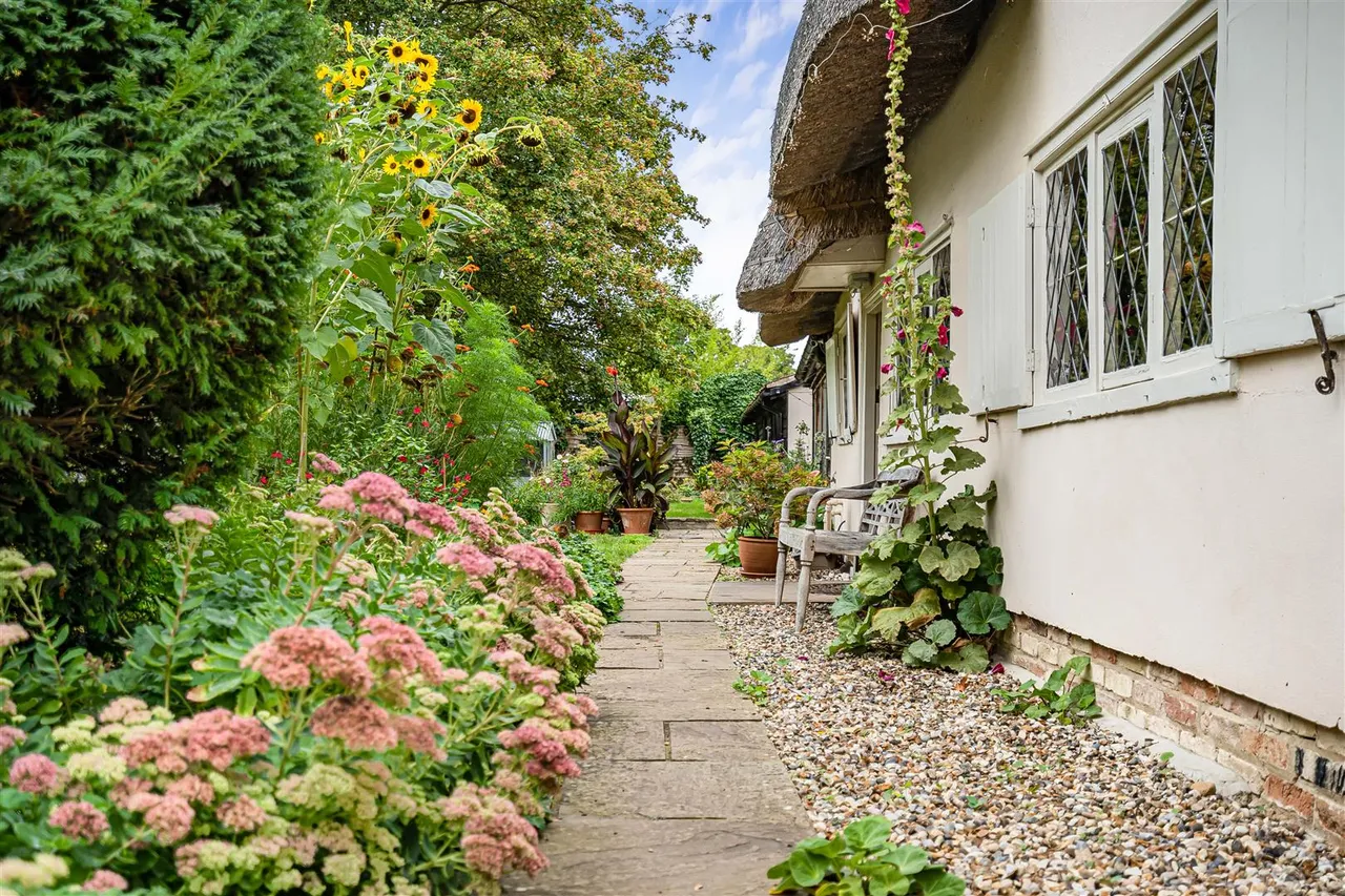 High Street, Meldreth, SG8, photo 32