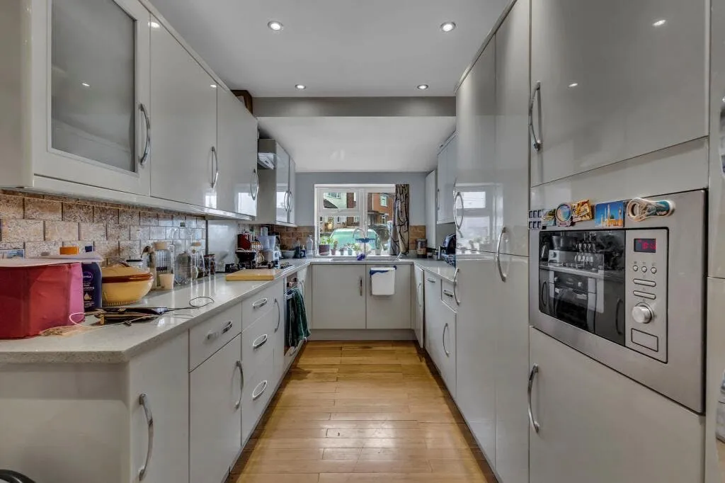 Durban Road, London, E17, photo 12