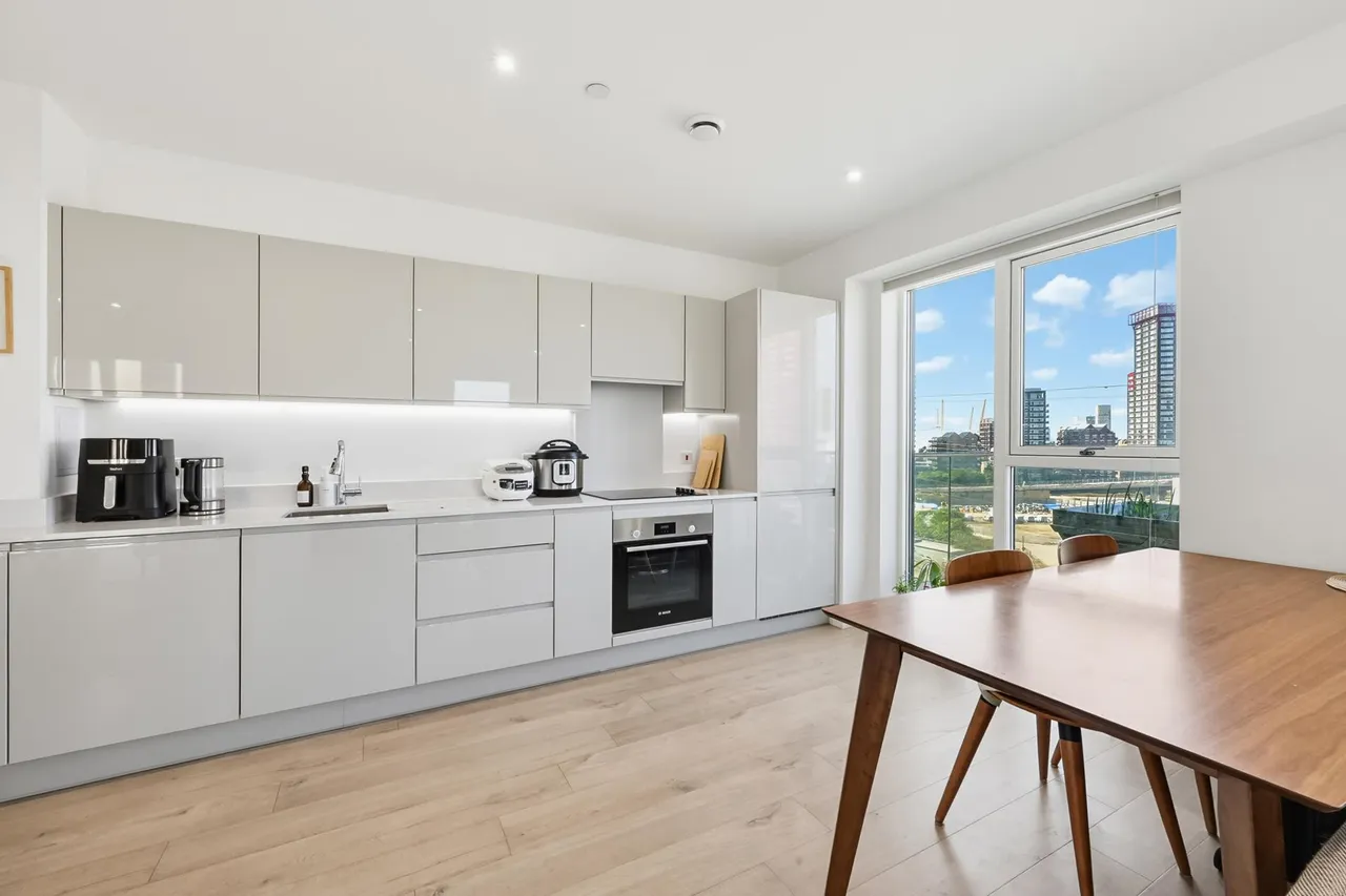 Heartwell Avenue, London, E16, photo 10