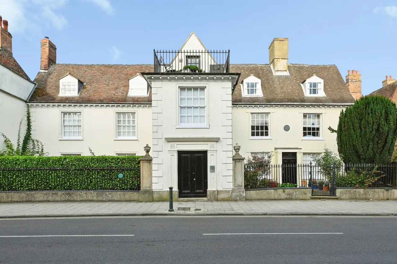 2 bed flat for sale, Old School Court, King's Lynn, PE30