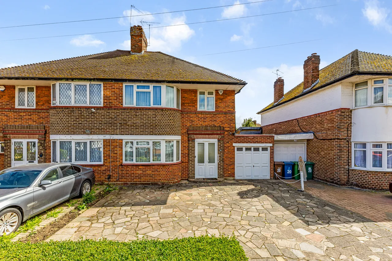 Howberry Road, Edgware, HA8, photo 3