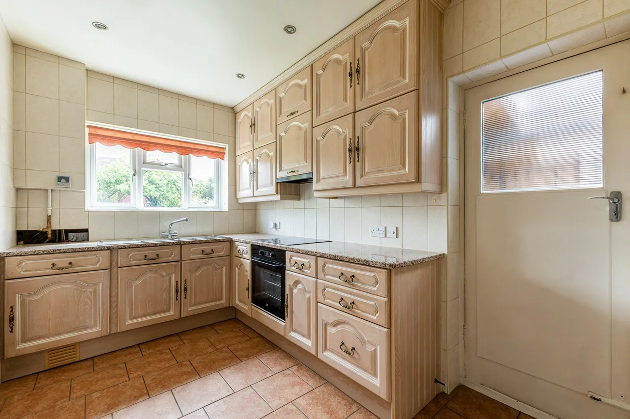 Howberry Road, Edgware, HA8, photo 5