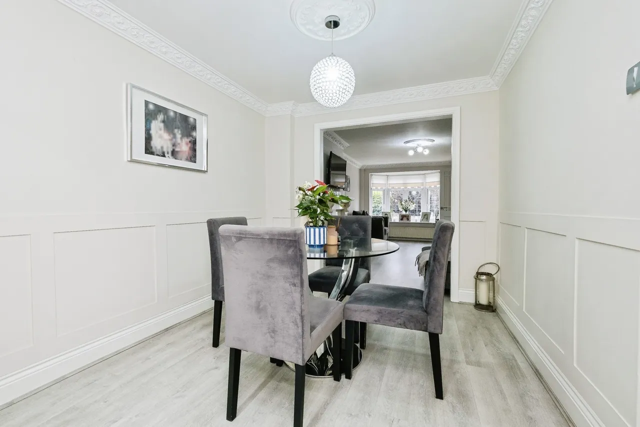 Stephen Avenue, South Hornchurch, RM13, photo 3