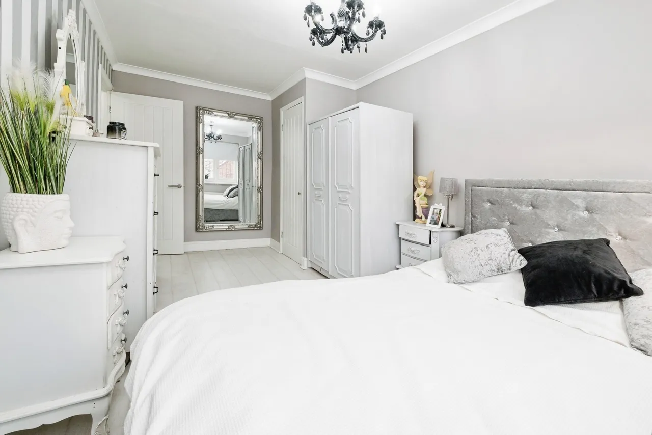 Stephen Avenue, South Hornchurch, RM13, photo 19