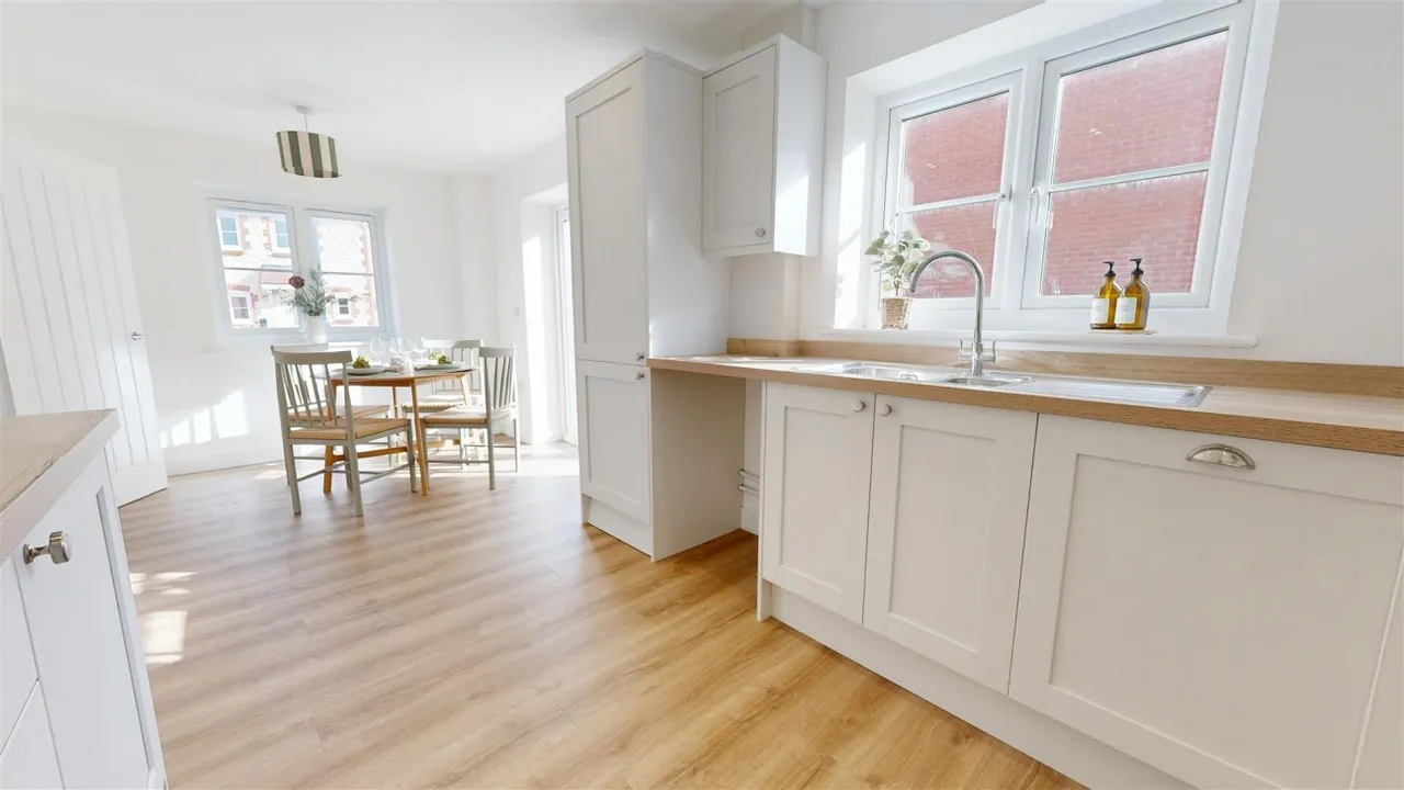 Curtis Way, Weymouth, DT4, photo 6