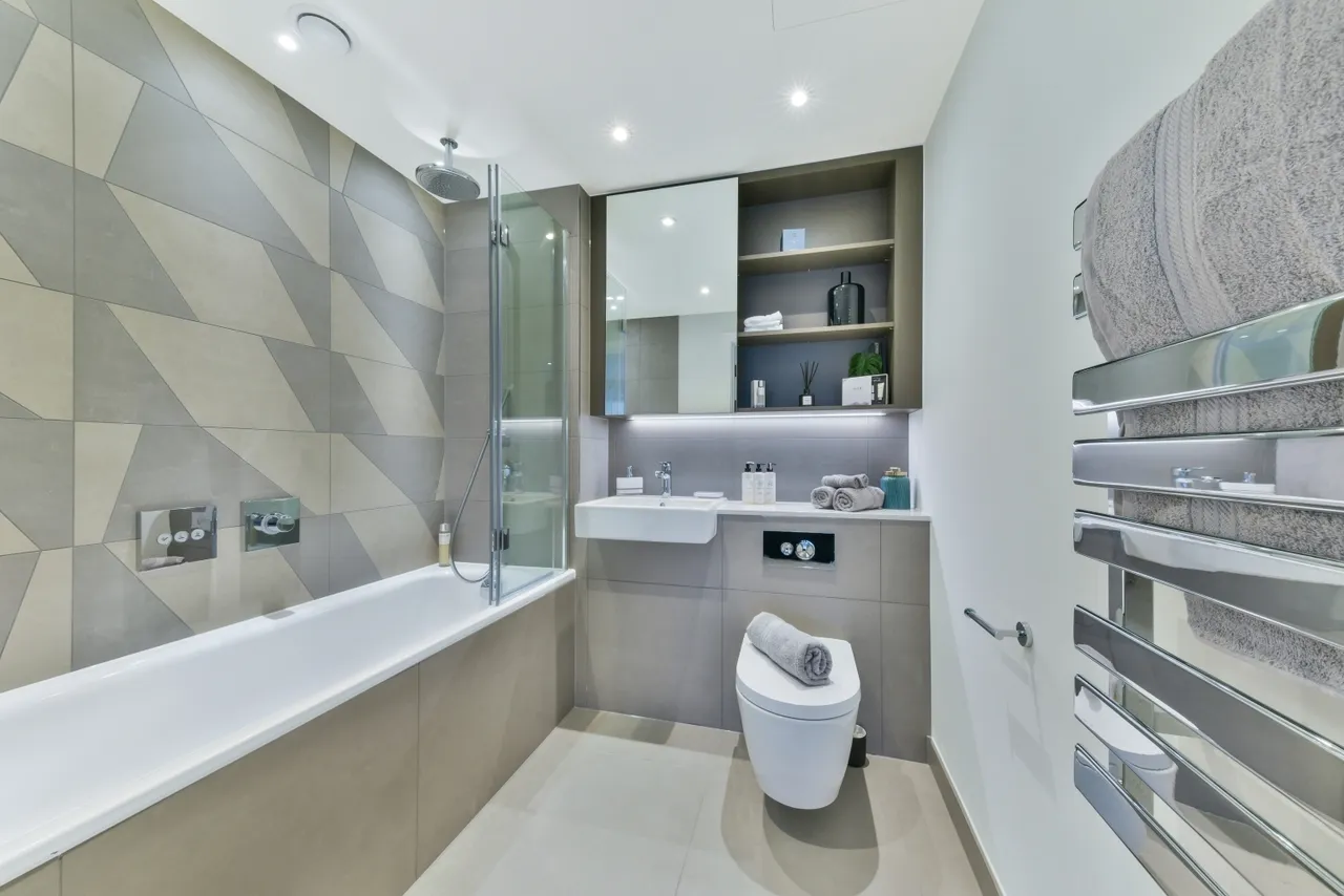 Clarendon Court, The Denizen, Golden Lane, Barbican, London, EC1Y, photo 7