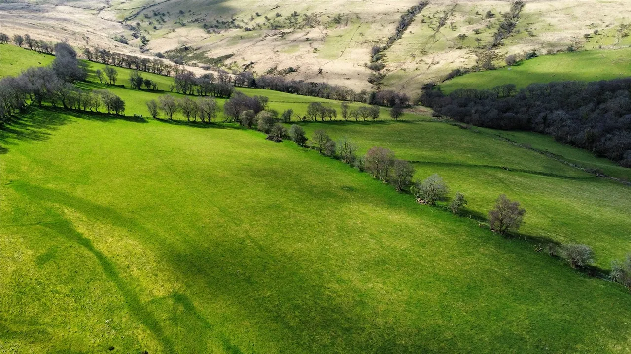 Crai, Brecon, Powys, LD3 8YS, photo 3