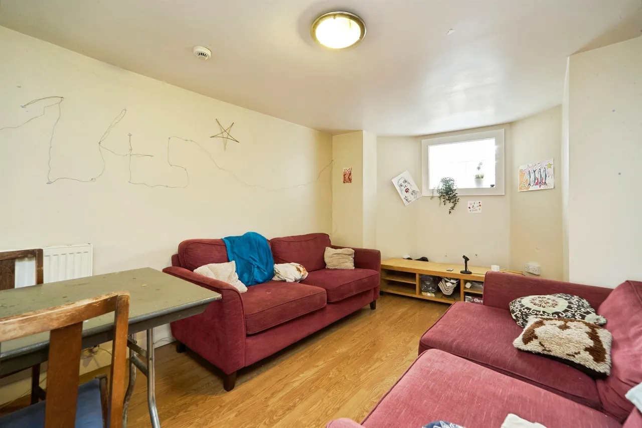 Spencer Place, Leeds, photo 2