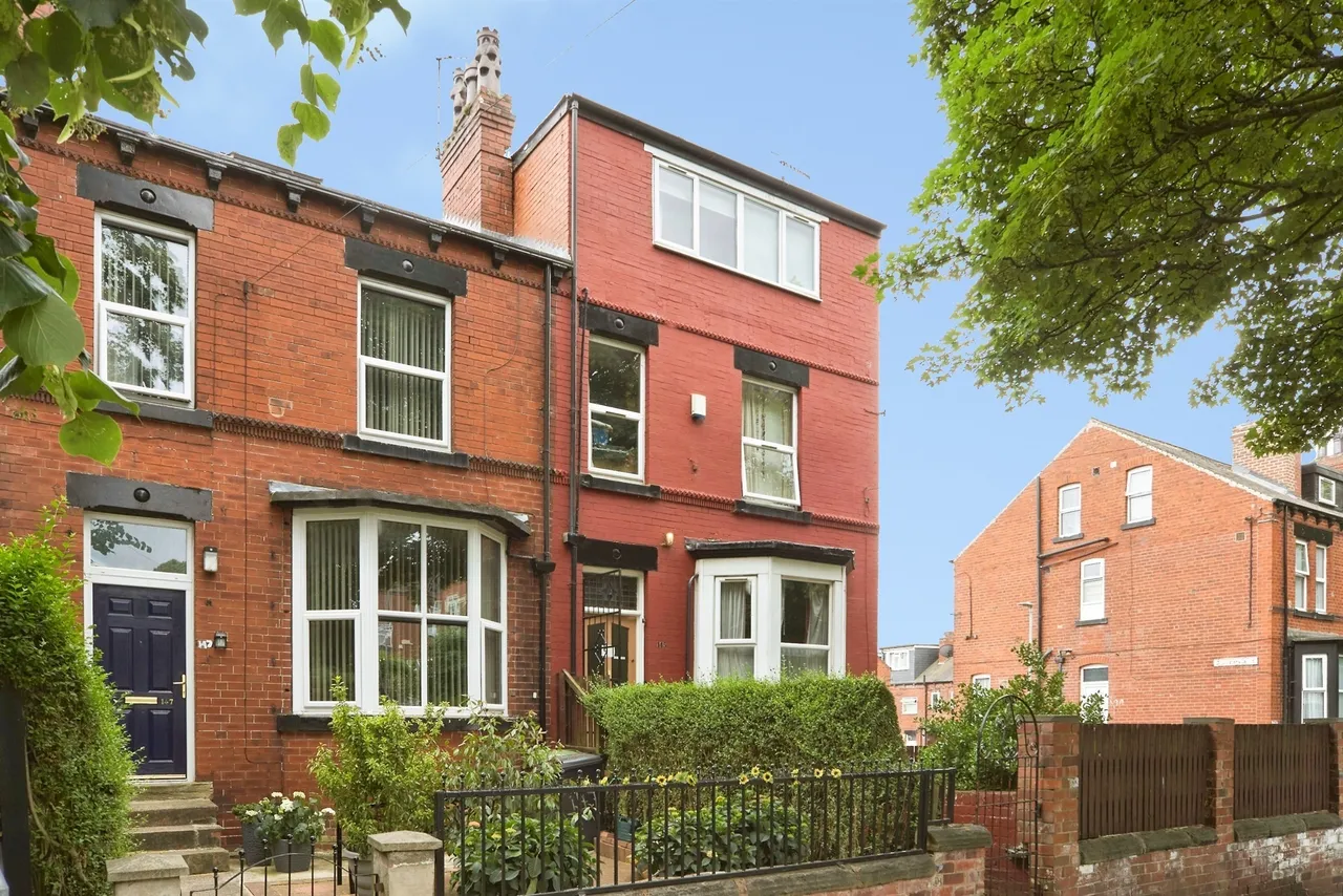 6 bed house for sale — Spencer Place, Leeds