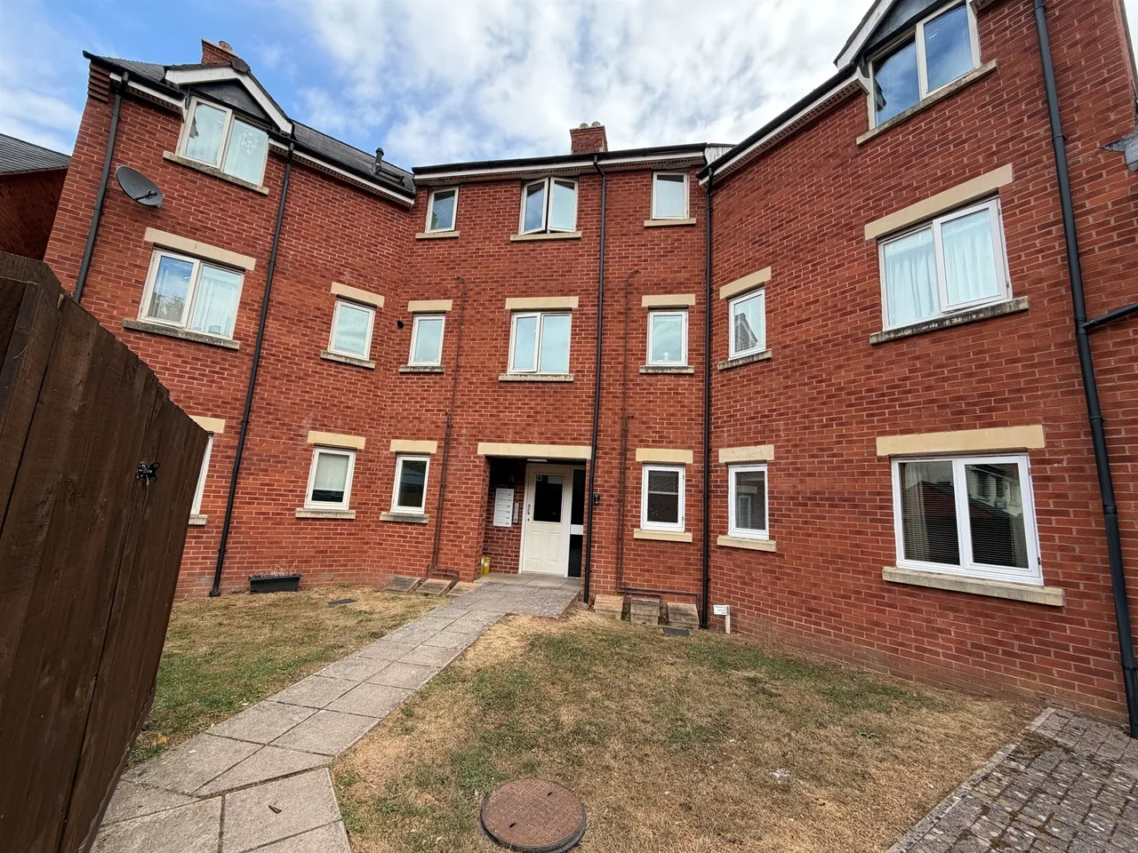 Tidcombe Walk, Tiverton, EX16, photo 12