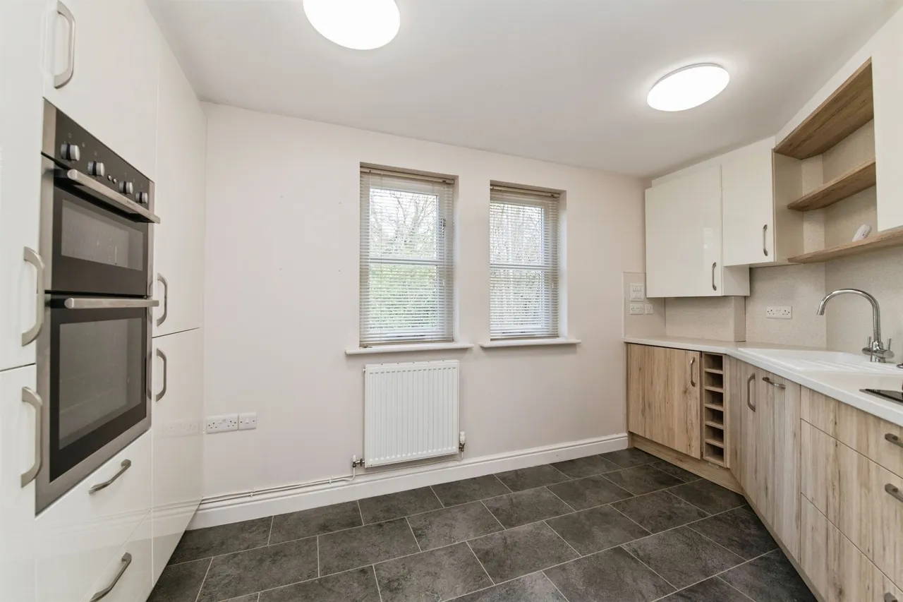 Tidcombe Walk, Tiverton, EX16, photo 2