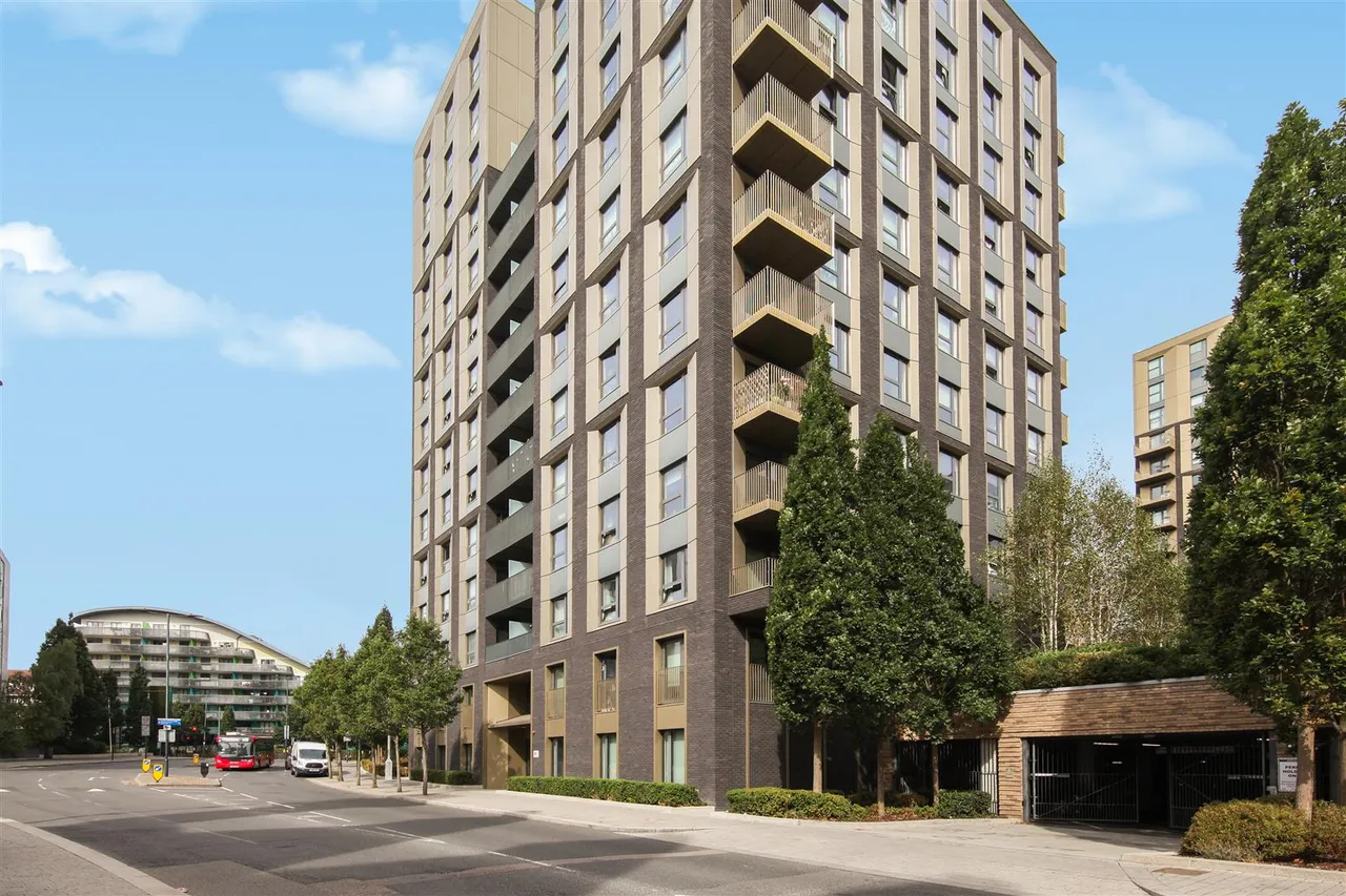 Engineers Way, Wembley, HA9, photo 9