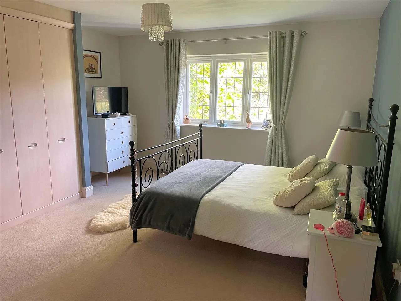 Rowplatt Close, Felbridge, RH19, photo 13