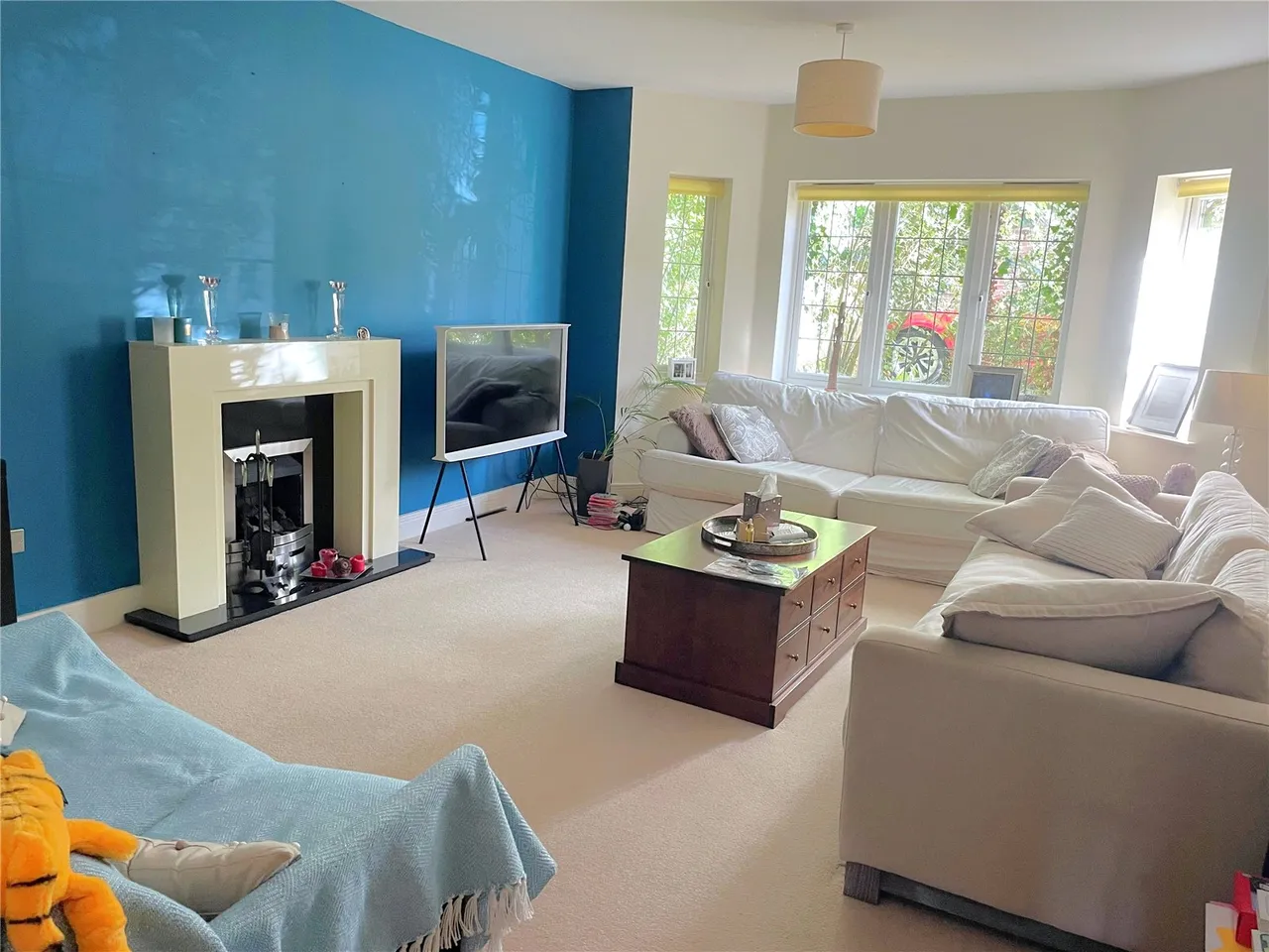 Rowplatt Close, Felbridge, RH19, photo 2