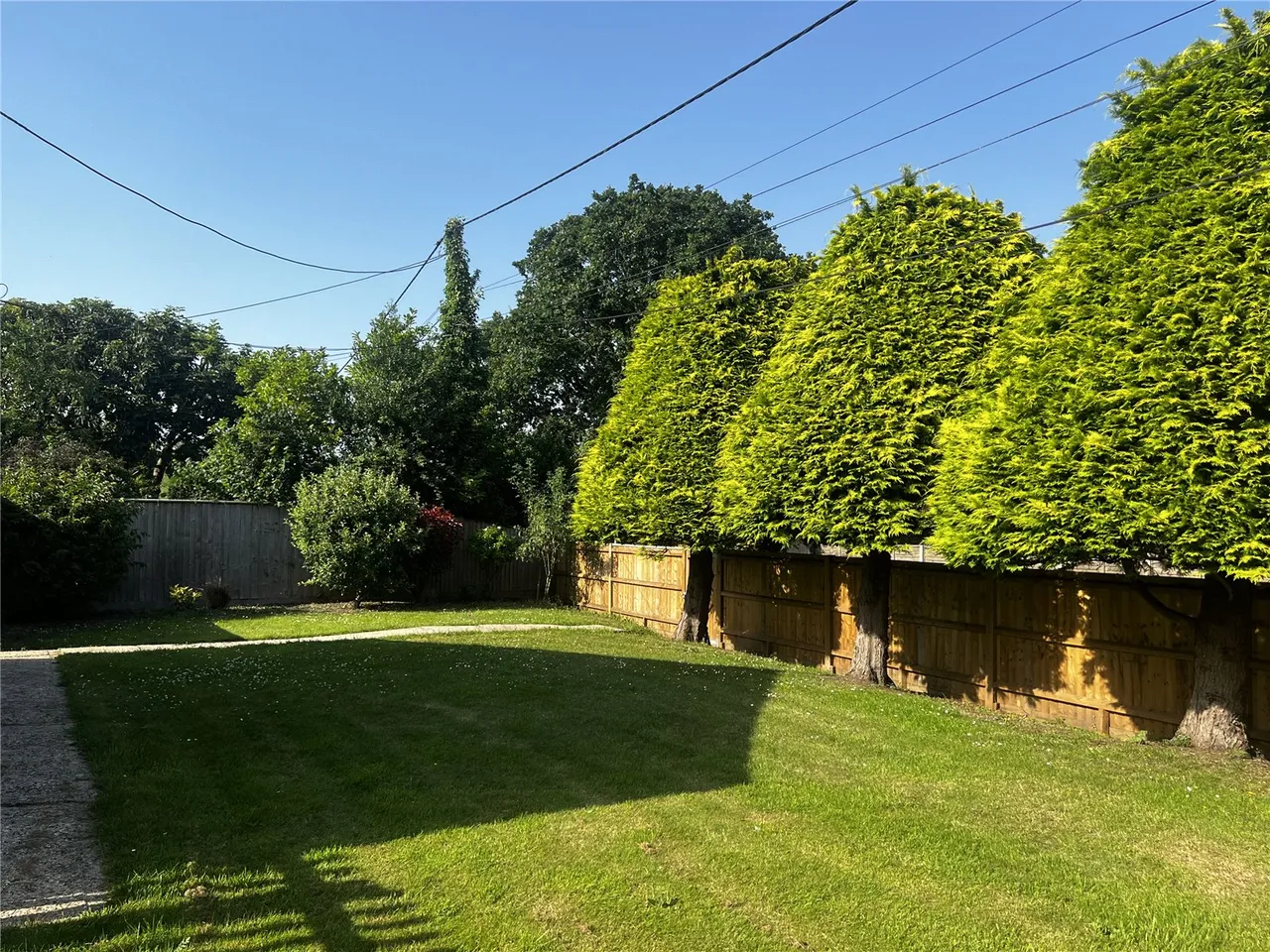 Pitmore Lane, Pennington, Lymington, Hampshire, SO41 8LL, photo 6