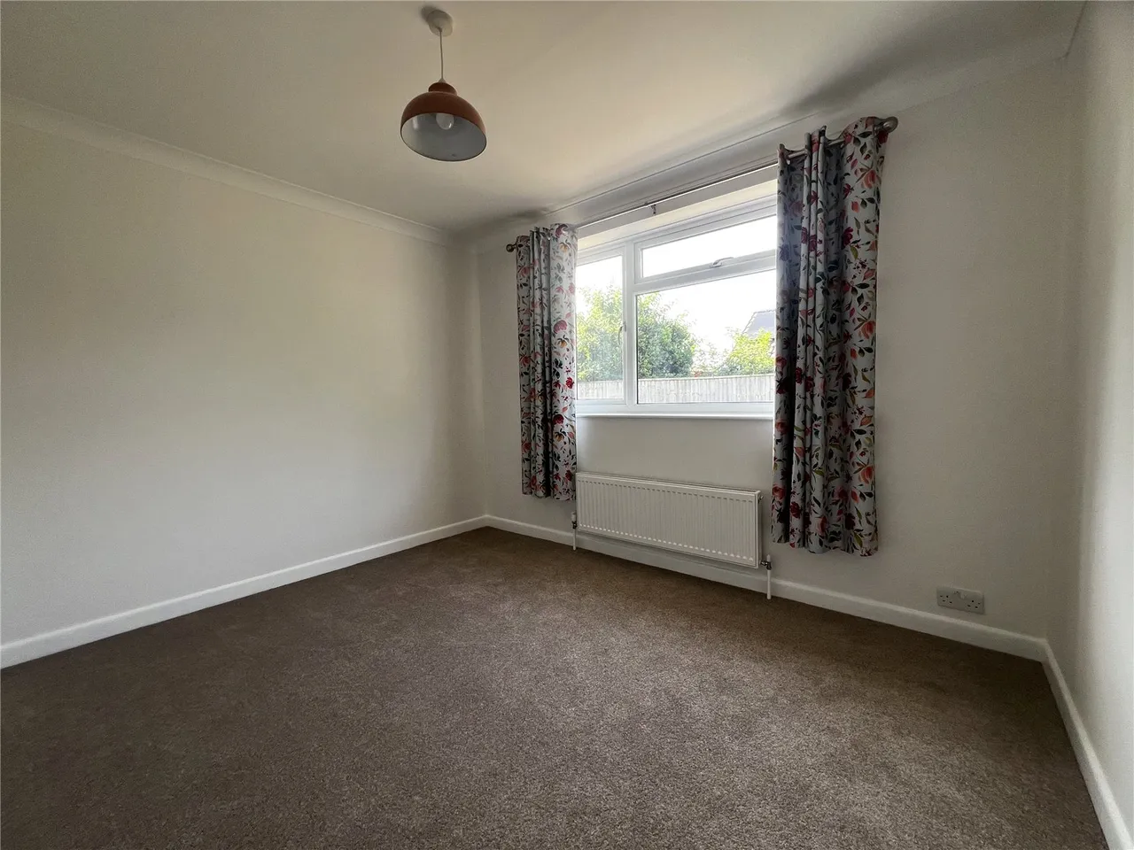 Pitmore Lane, Pennington, Lymington, Hampshire, SO41 8LL, photo 5