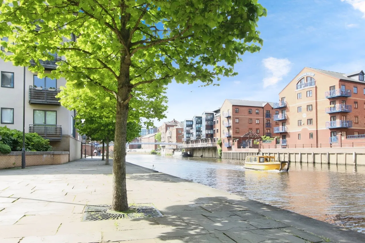 Balmoral Place, Brewery Wharf, LS10, photo 9
