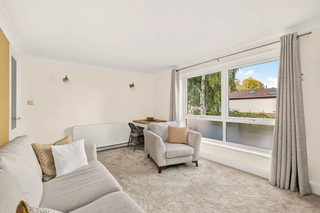 Priory Close, Walton-On-Thames, KT12, photo 4
