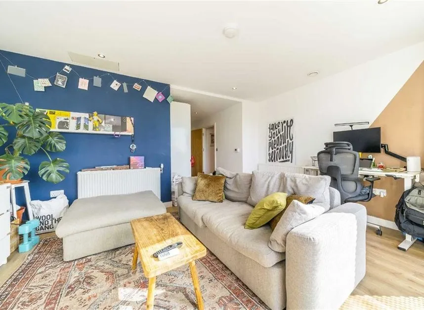 Buckhurst Street, Bethnal Green, E2, photo 4