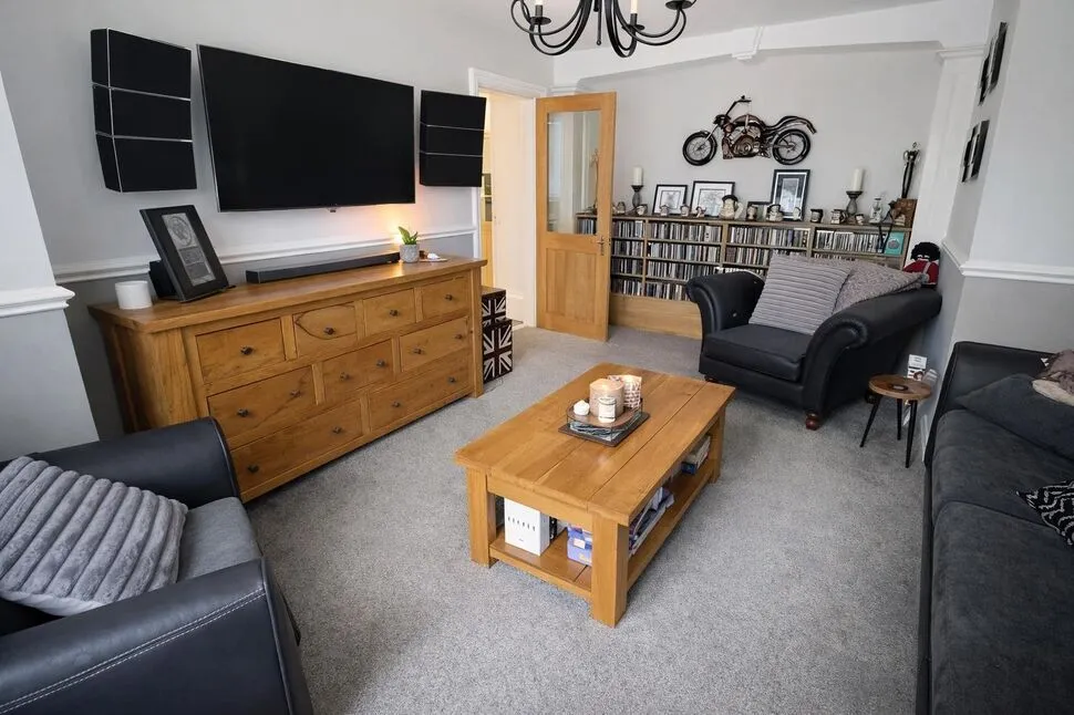 Sandhole Lane, Rochdale, Greater Manchester, OL11, photo 3