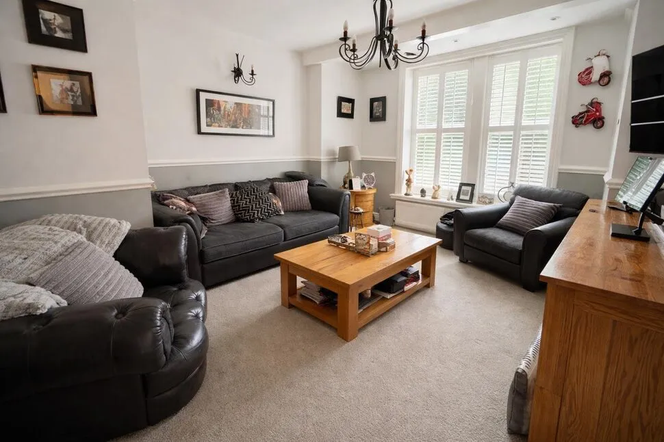 Sandhole Lane, Rochdale, Greater Manchester, OL11, photo 4