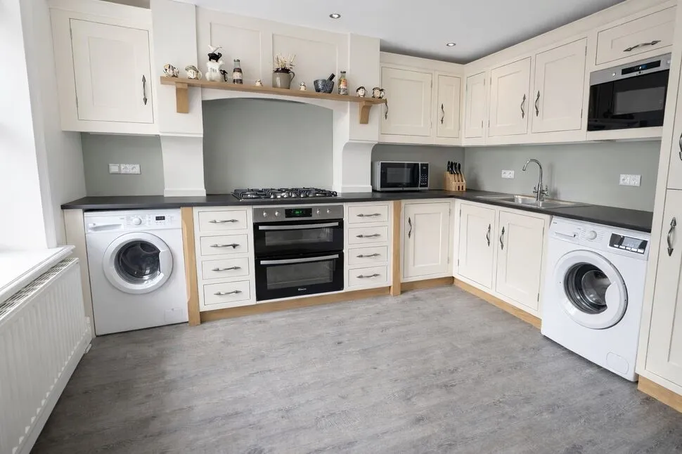 Sandhole Lane, Rochdale, Greater Manchester, OL11, photo 6
