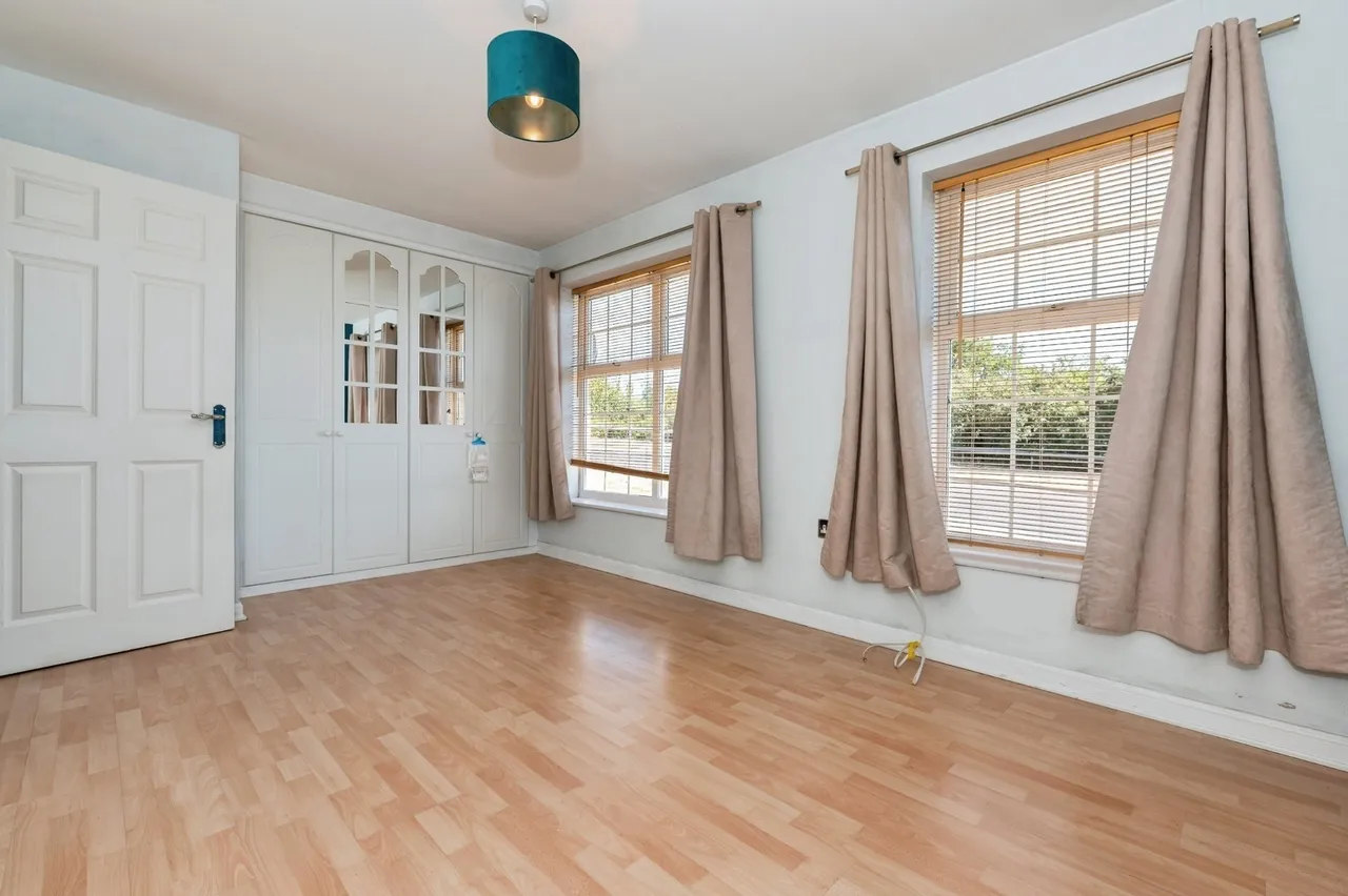 Maunder Close, Chafford Hundred, Grays, Essex, RM16, photo 6