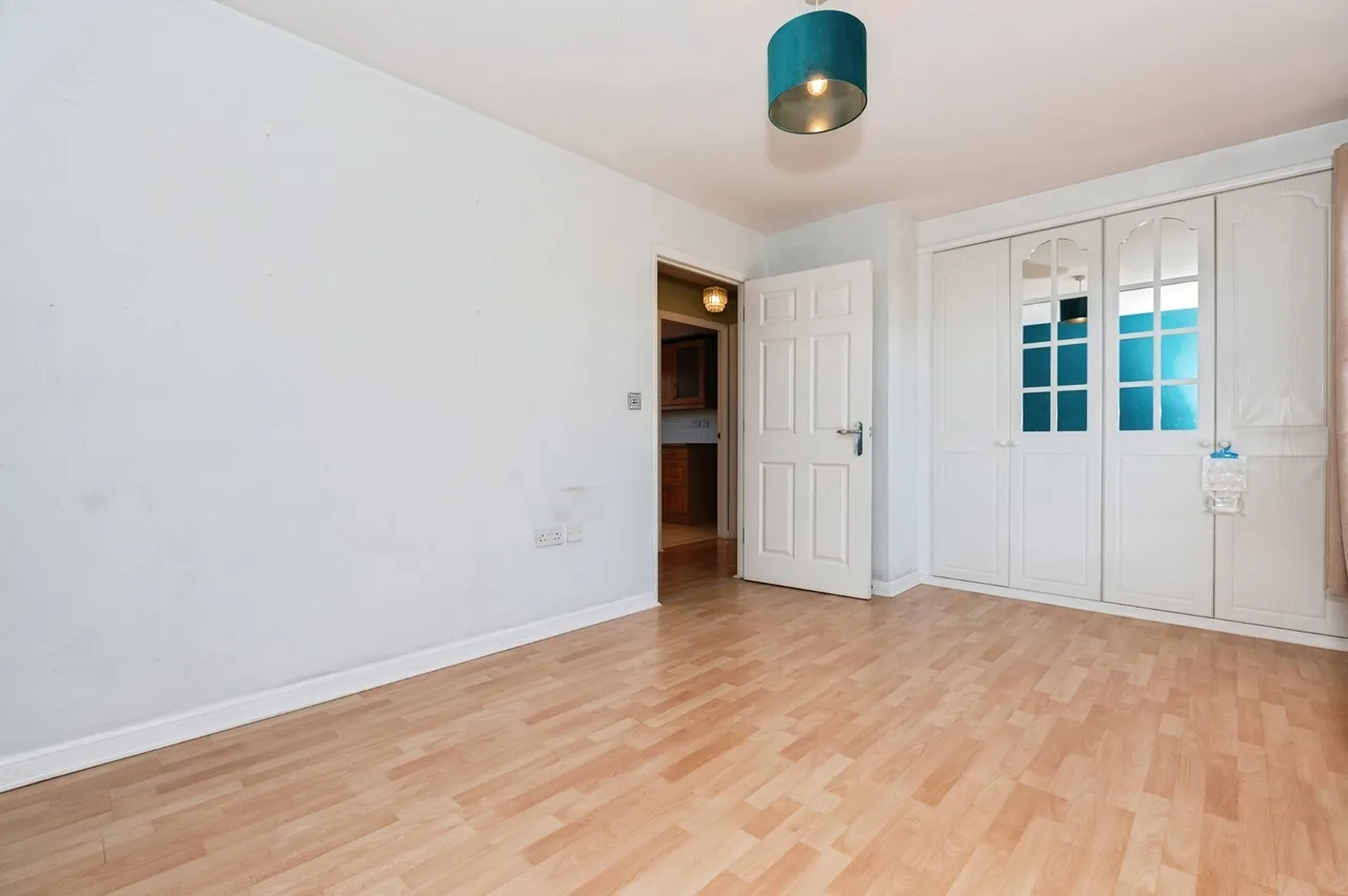Maunder Close, Chafford Hundred, Grays, Essex, RM16, photo 7