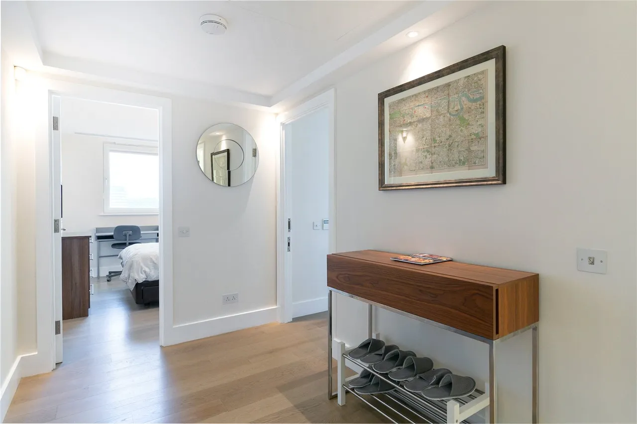 Westminster Bridge Road, Waterloo, SE1, photo 13