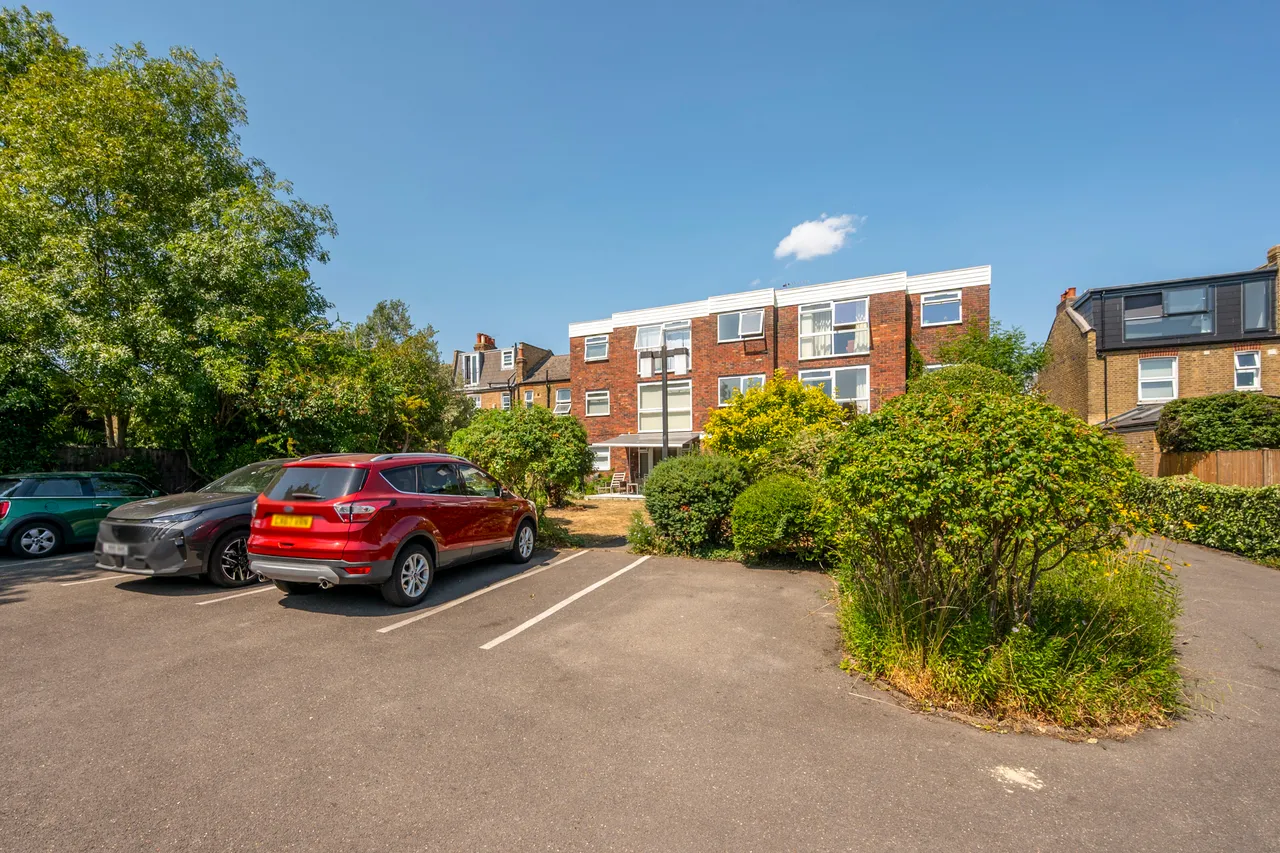 Flat 1, 100 Haydon Park Road, London, photo 12